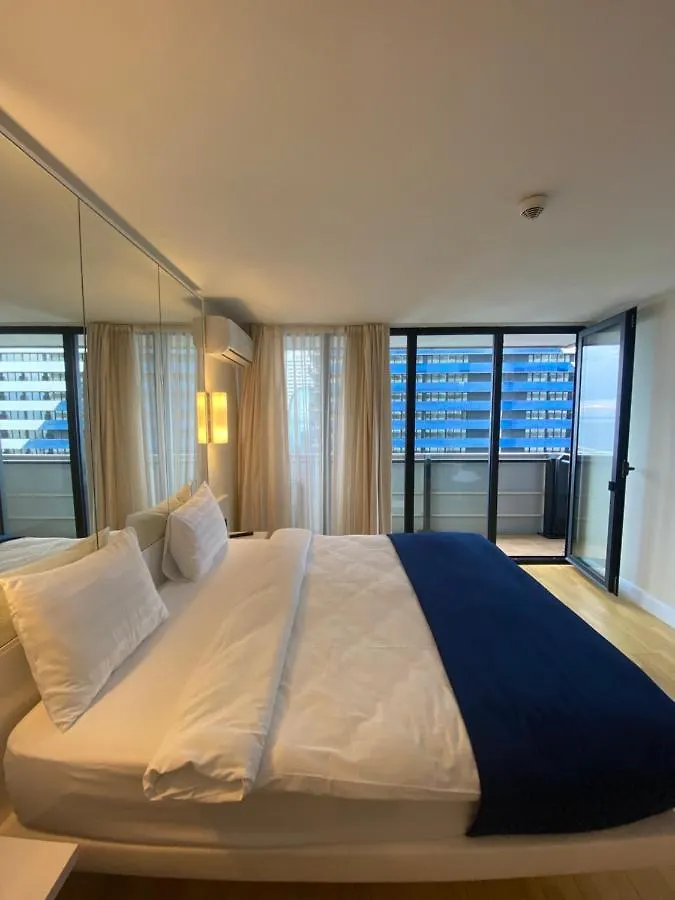 Orbi City Aparthotel Μπατούμι