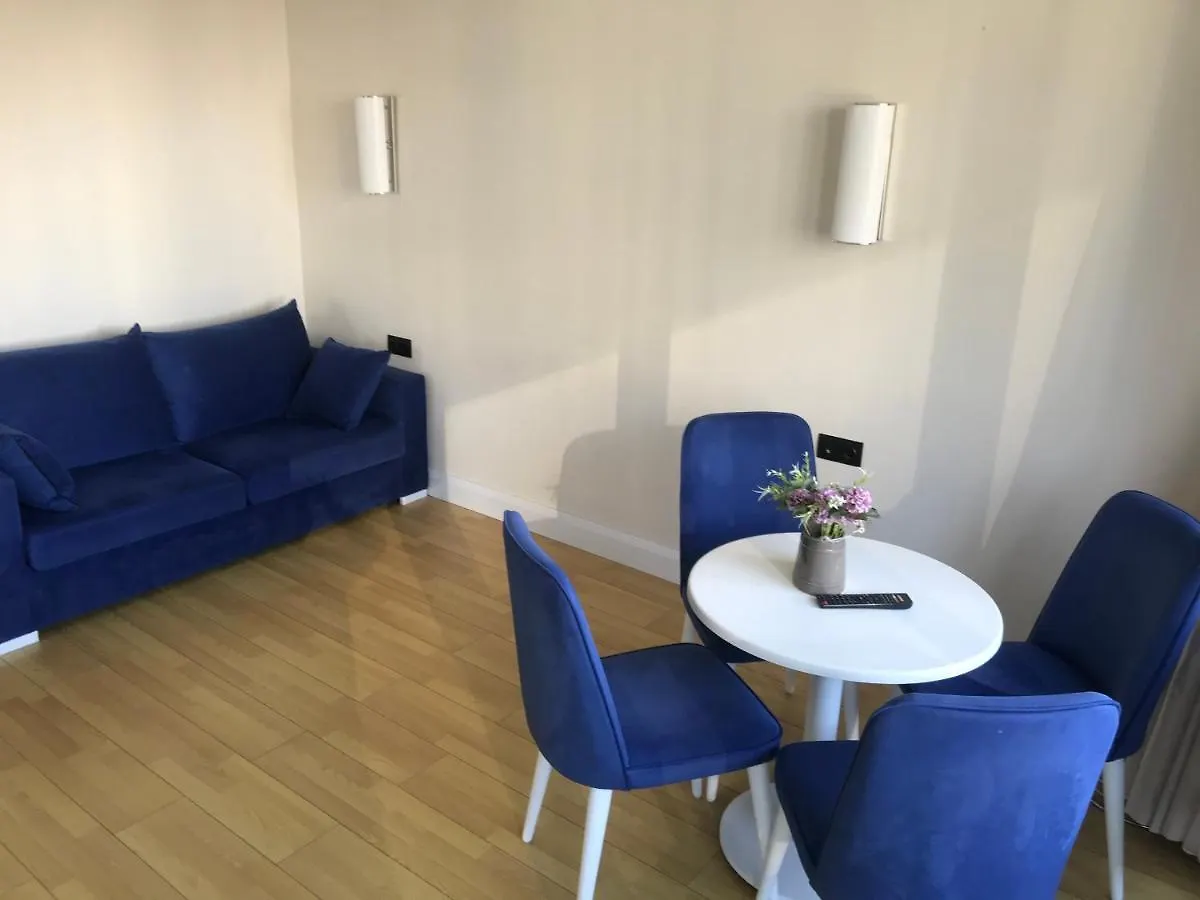 Orbi City Aparthotel Μπατούμι 5*,